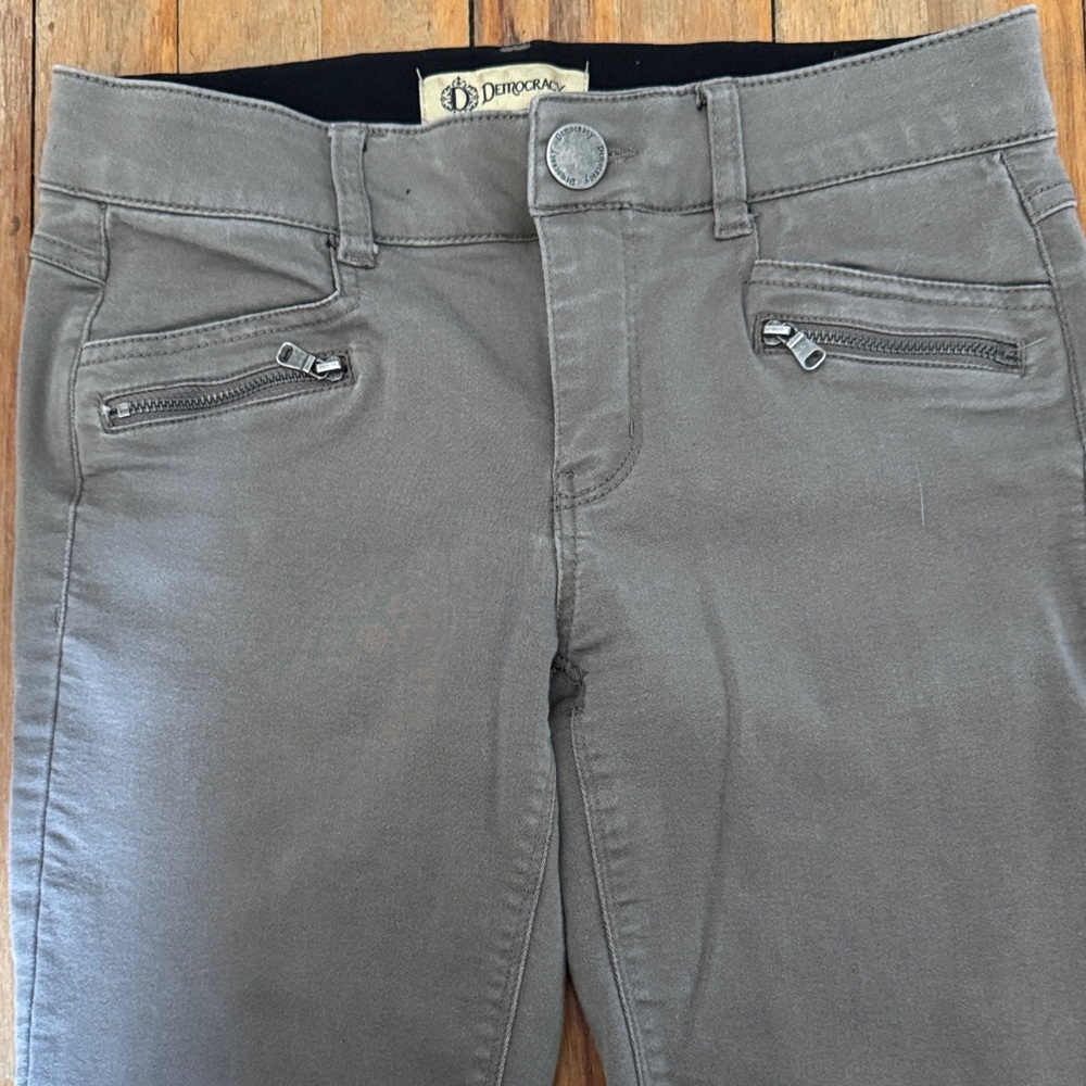 Democracy Gray Women's Jeggings - Picture 3 of 9